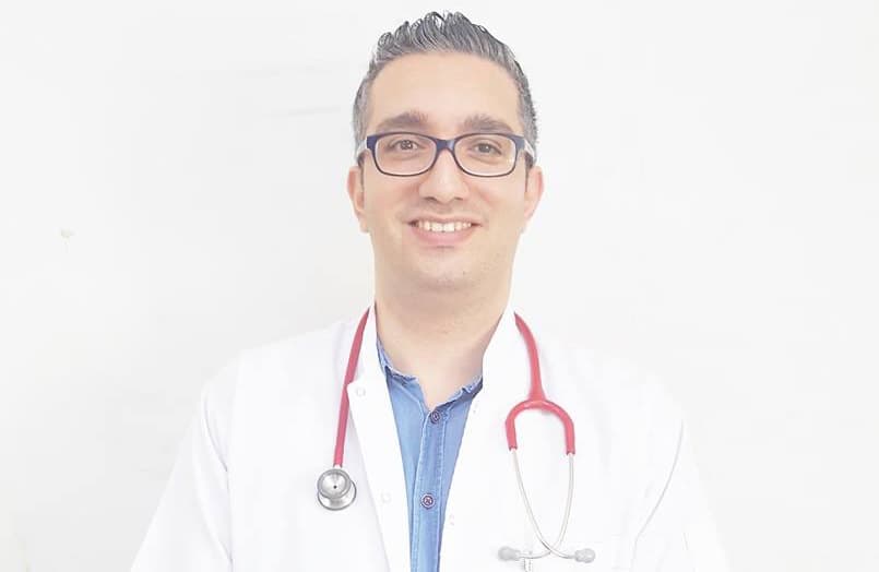 Uzm. Dr. Cem Koray Fırat bünyesindeki uzman doktor ve modern sağlık merkezi klinik binası görseli